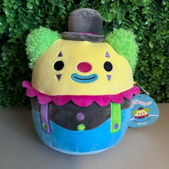 Squishmallows Resul the Clown 8" Plush Blacklight New with tag - Picture 4 of 9